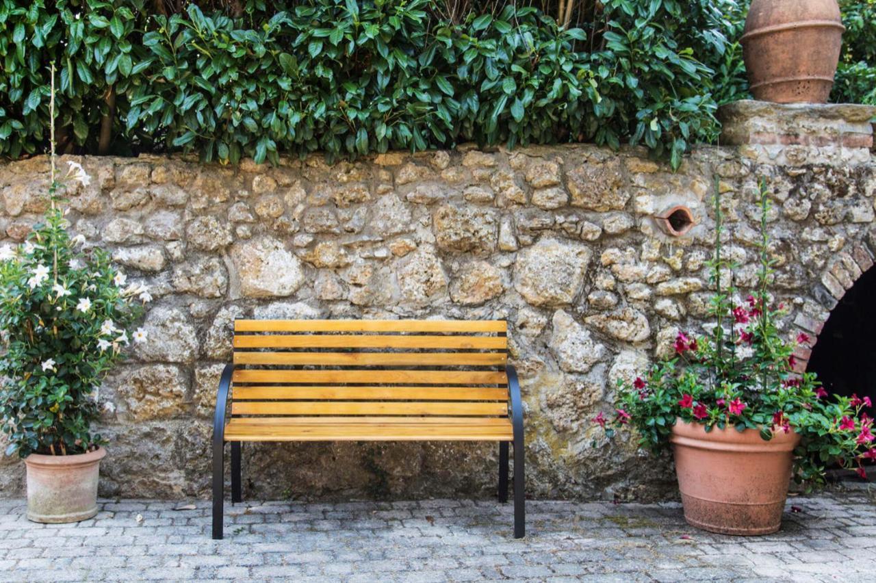 Podere La Miniera Relax & Food Siena Exterior photo